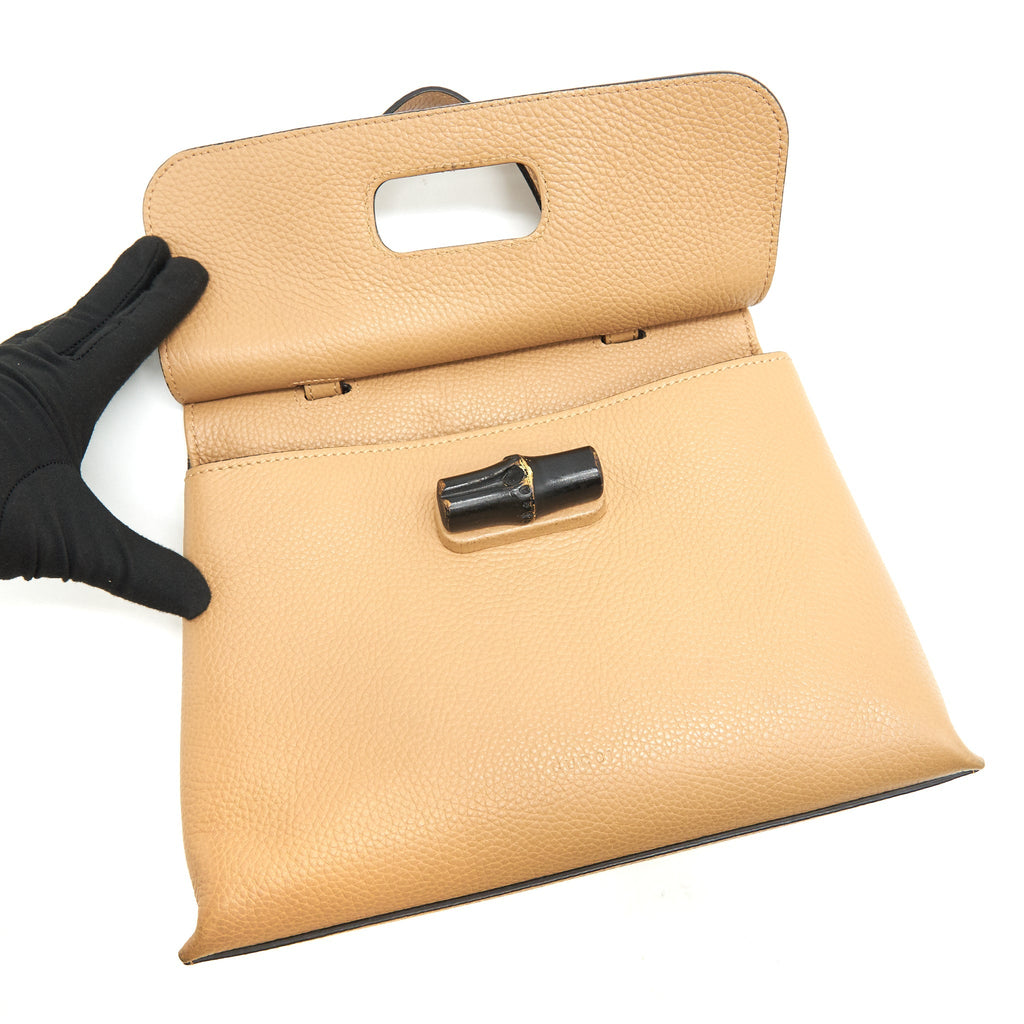 GUCCI BAMBOO DAILY LEATHER TOP HANDLE BAG BEIGE