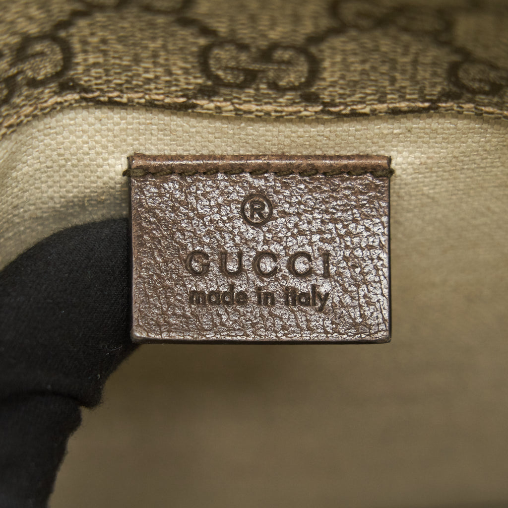 GUCCI GG SUPREME CANVAS BELT BAG