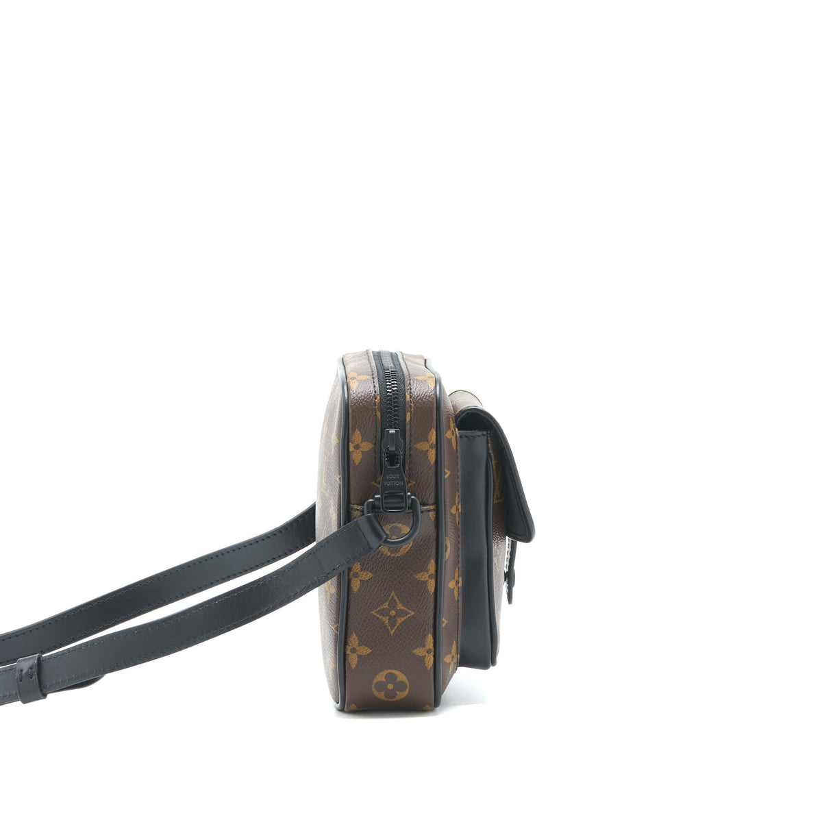 LOUIS VUITTON CROSS BODY CAMERA BAG MONOGRAM