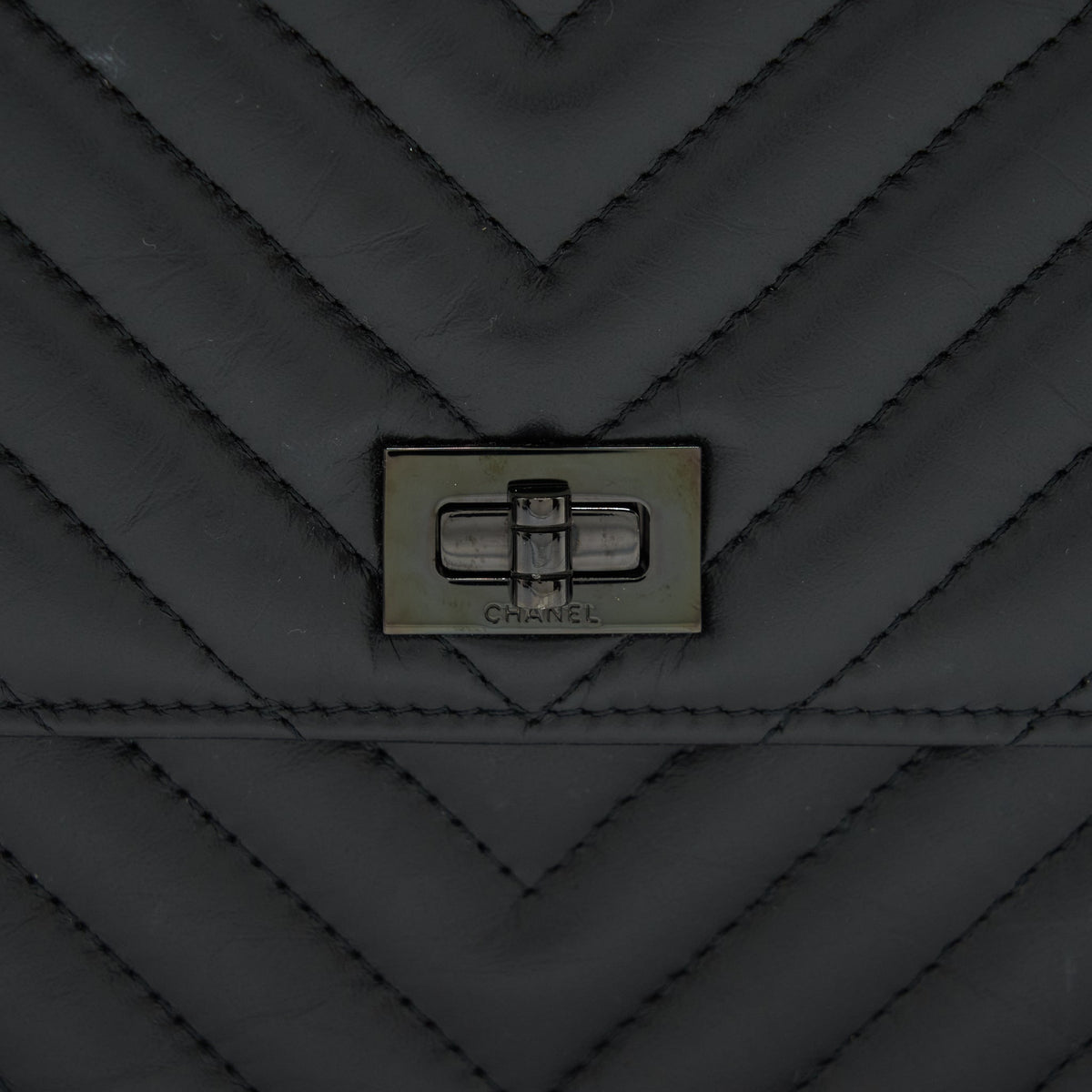 CHANEL 2.55 SQUARE WALLET ON CHAIN CHEVRON CALFSKIN SO BLACK