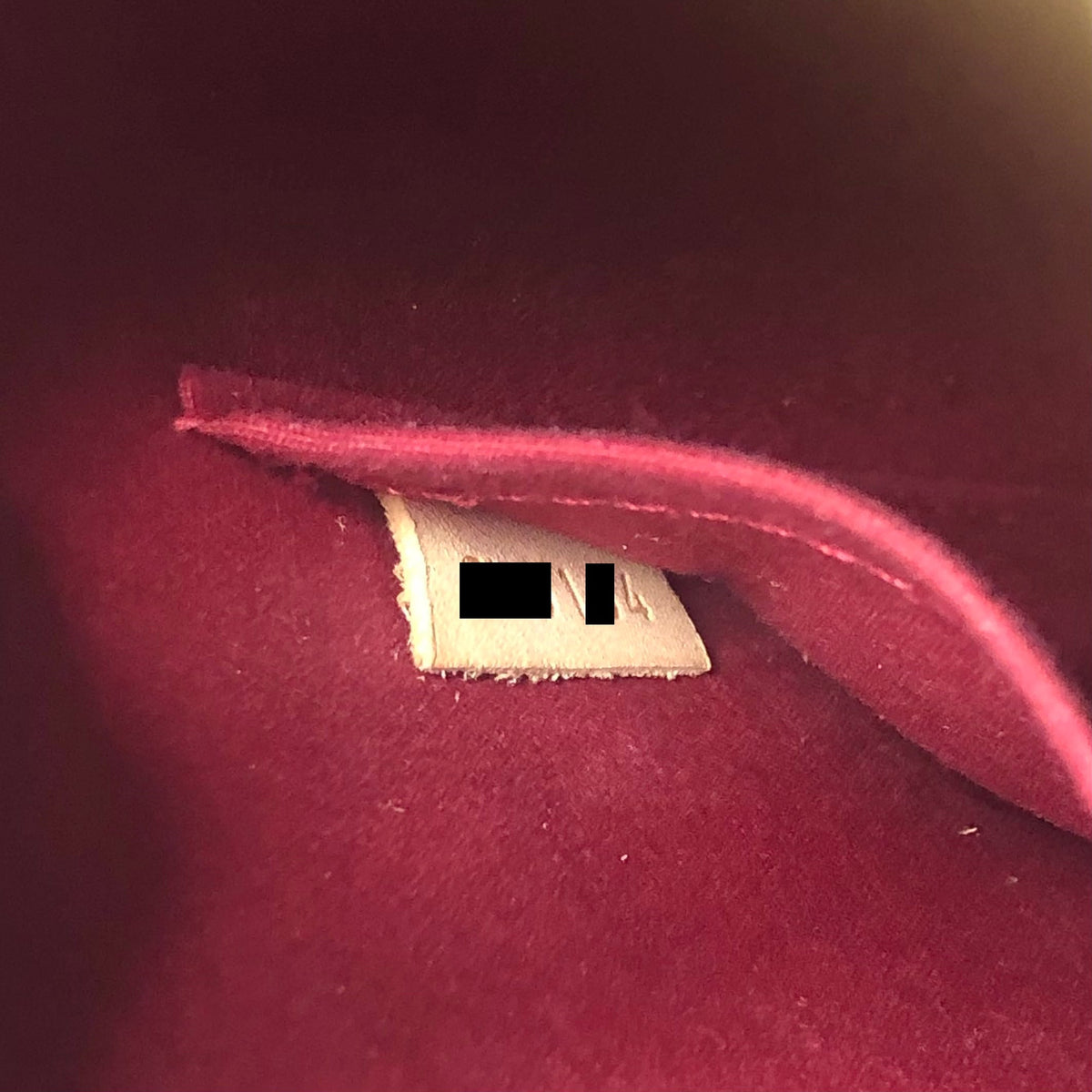 LOUIS VUITTON ALMA GM PATENT LEATHER RED