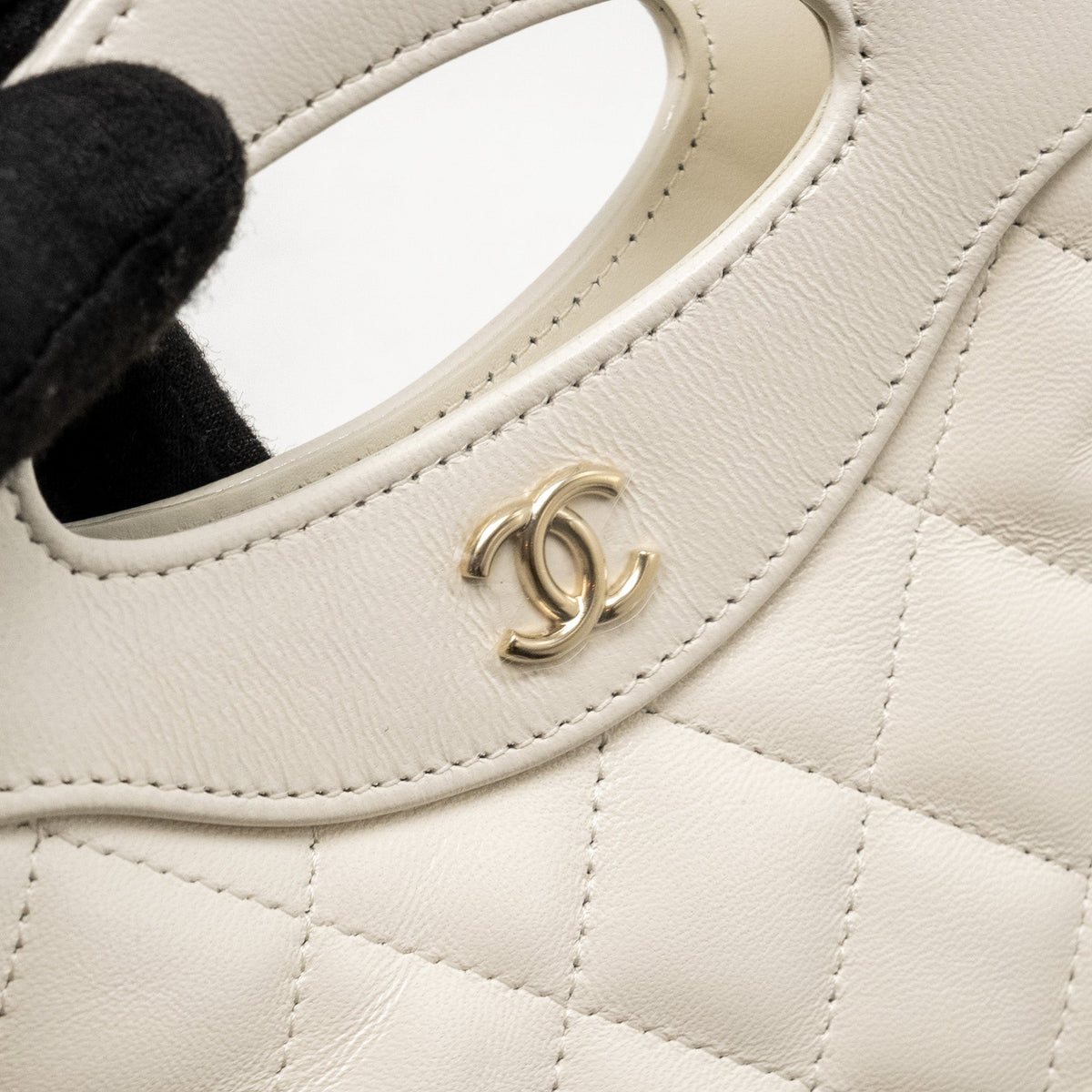 CHANEL MINI 31 CLUTCH WITH  CHAIN SHINY CALFSKIN WHITE LGHW (MICROCHIP)