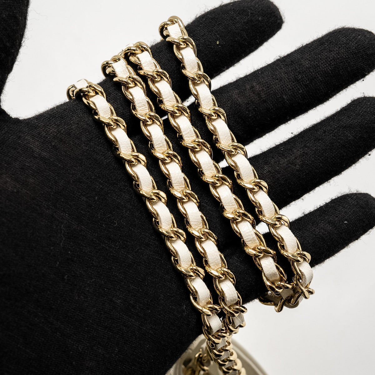 CHANEL MINI 31 CLUTCH WITH  CHAIN SHINY CALFSKIN WHITE LGHW (MICROCHIP)