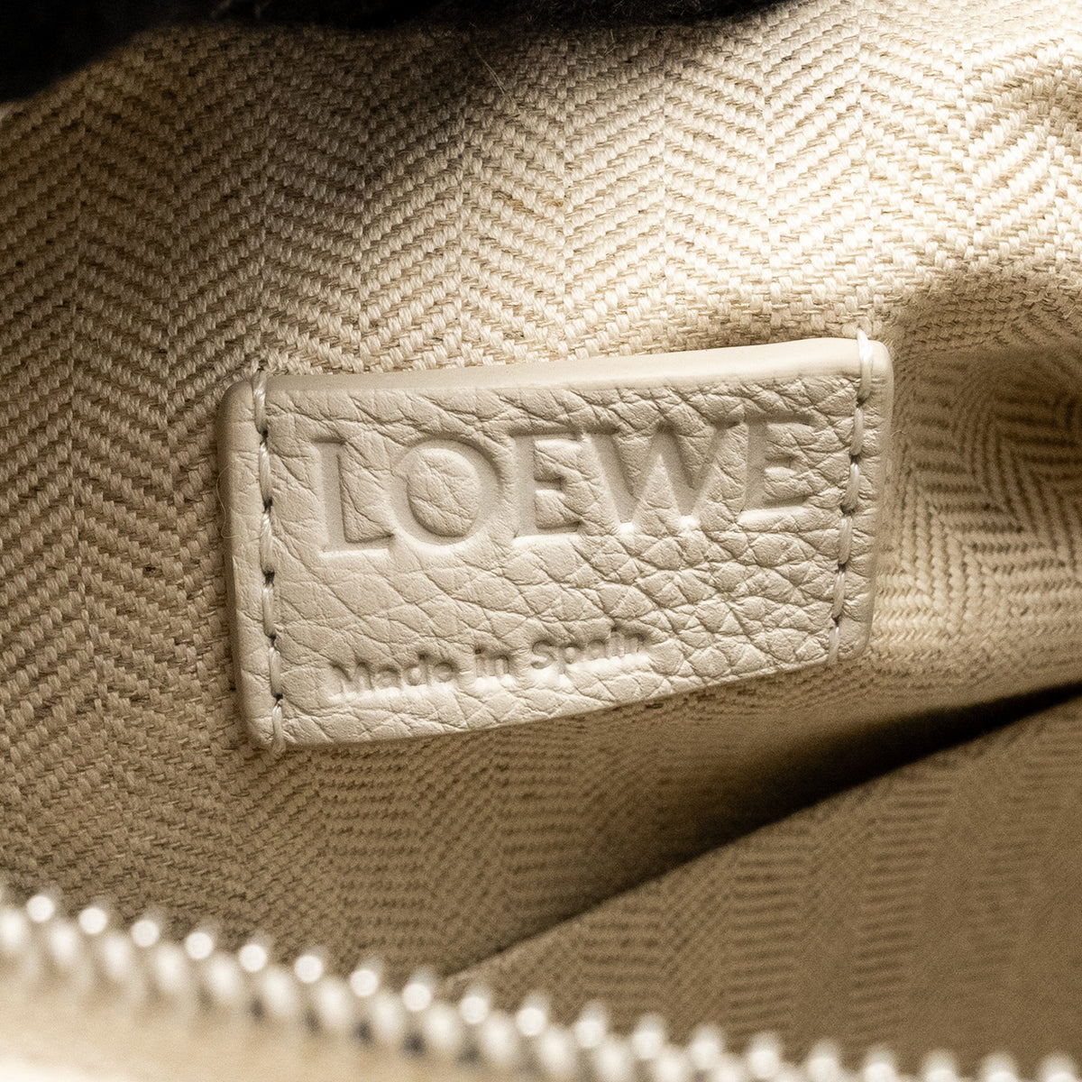 LOEWE SMALL PUZZLE BAG GRAINED CALFSKIN WHITE SHW