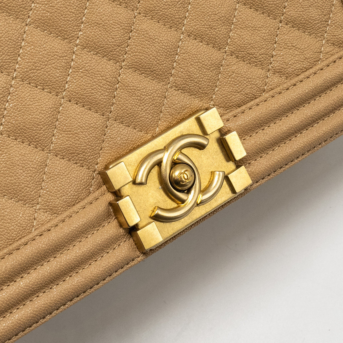CHANEL MEDIUM BOY BAG CAVIAR BEIGE GHW