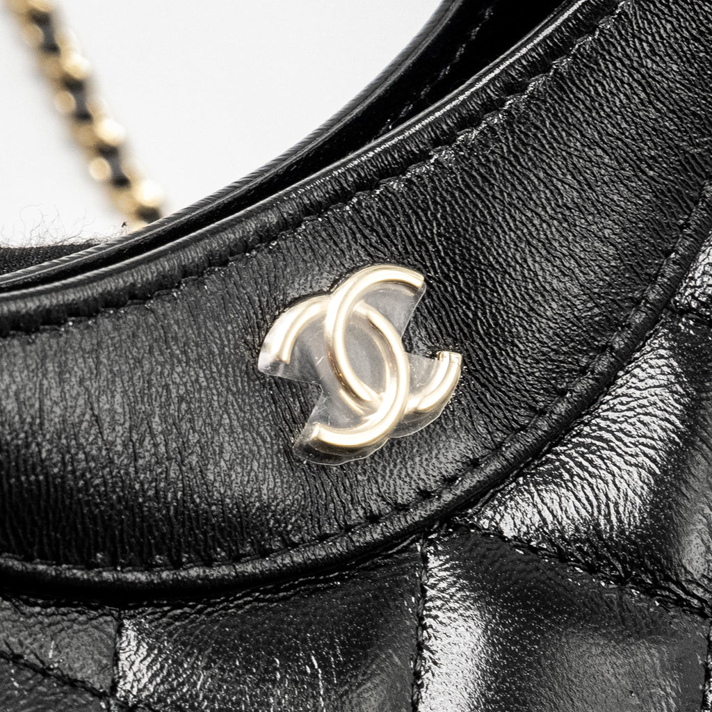 CHANEL MINI 31 CLUTCH WITH CHAIN SHINY LAMBSKIN BLACK LGHW (MICROCHIP)