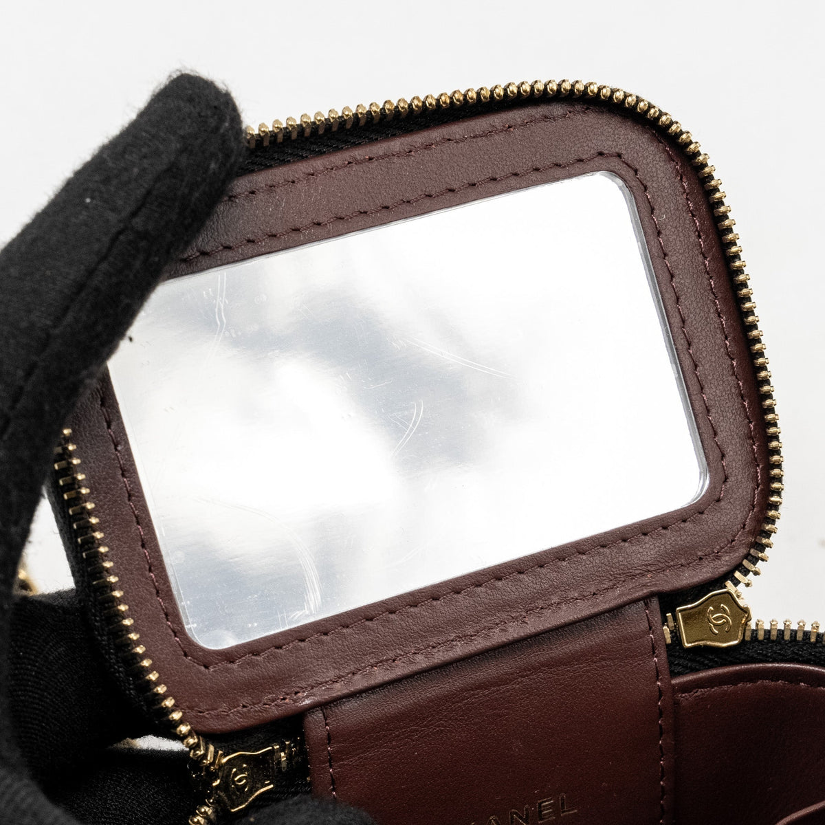 CHANEL MINI VANITY WITH CHAIN CAVIAR BLACK LGHW (MICROCHIP)