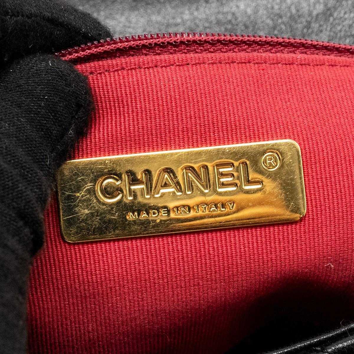 CHANEL SMALL 19 BAG LAMBSKIN BLACK GHW (MICROCHIP)