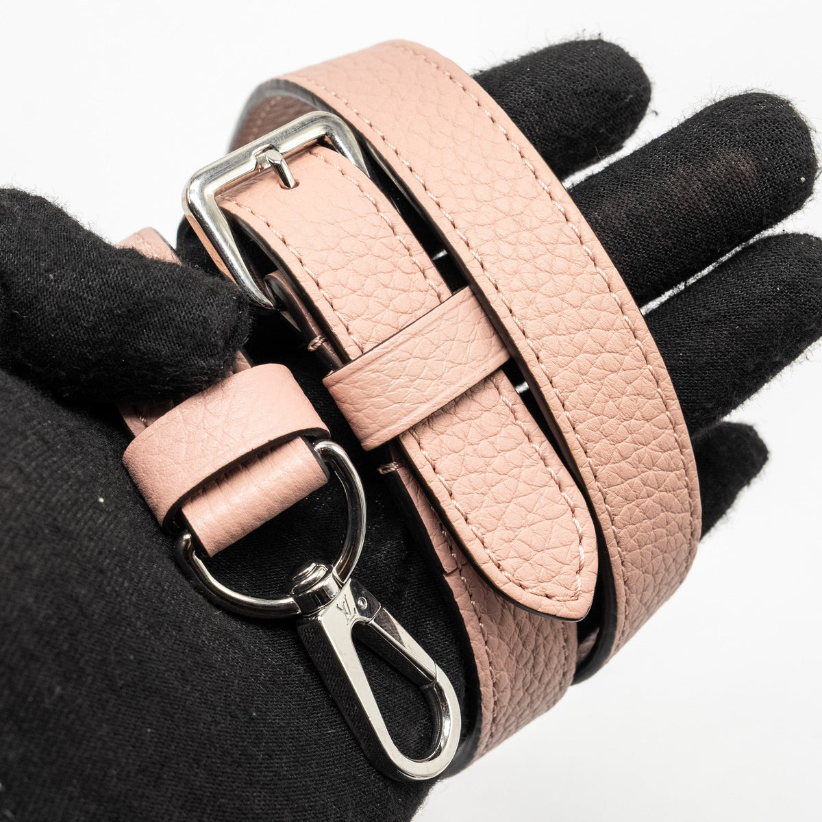 LOUIS VUITTON CAPUCINES MM TAURILLON PINK SHW