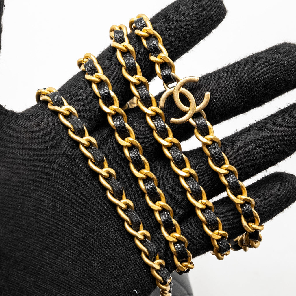 CHANEL CAMELLIA WALLET ON CHAIN CAVIAR BLACK GHW (MICROCHIP)
