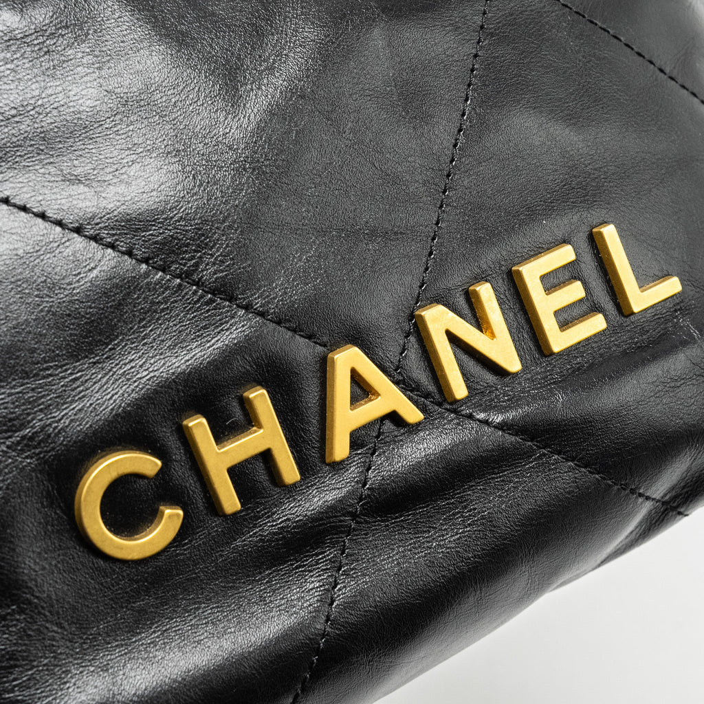 CHANEL MINI 22 BAG SHINY CALFSKIN BLACK GHW (MICROCHIP)
