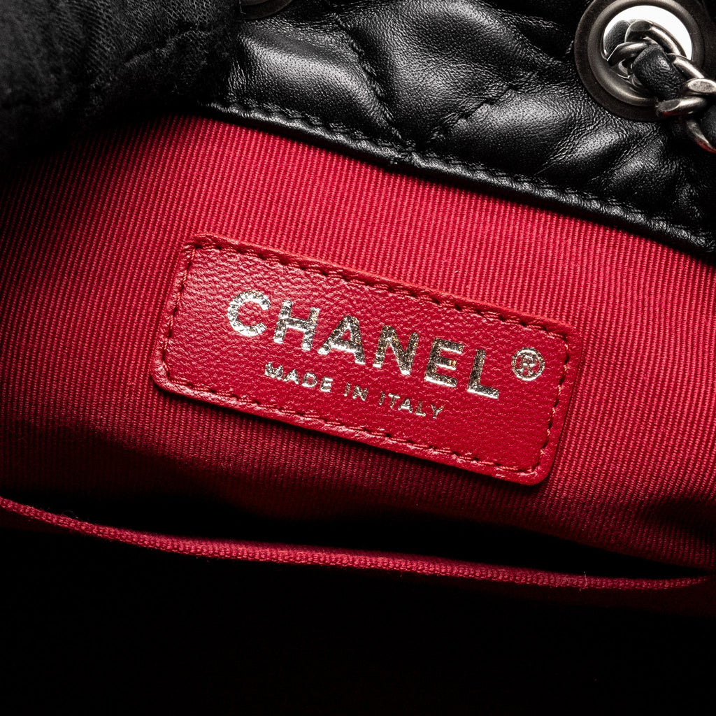 CHANEL SMALL GABRIELLE BACKPACK CALFSKIN BLACK MULTICOLOUR HARDWARE (MICROCHIP)