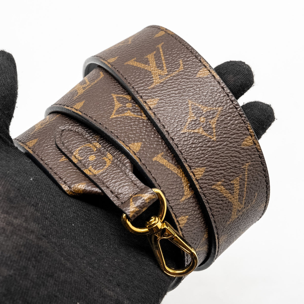 LOUIS VUITTON DAUPHINE CHAIN WALLET MONOGRAM REVERSE CANVAS GHW