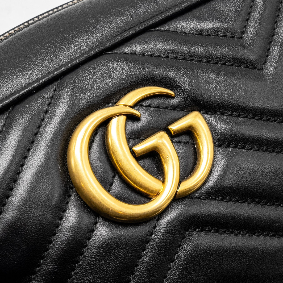 GUCCI MARMONT CAMERA BAG CALFSKIN BLACK GHW