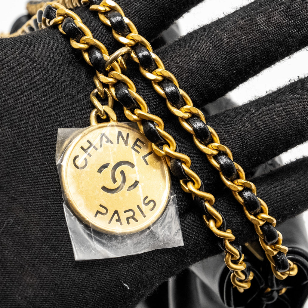 CHANEL MINI 22 BAG CALFSKIN BLACK GHW (MICROCHIP)