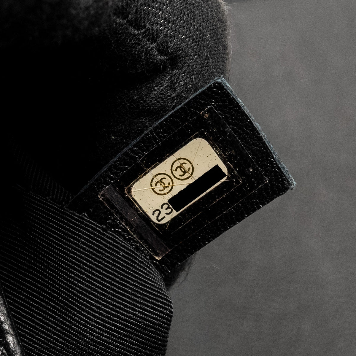 CHANEL NEW MEDIUM BOY BAG CAVIAR SO BLACK