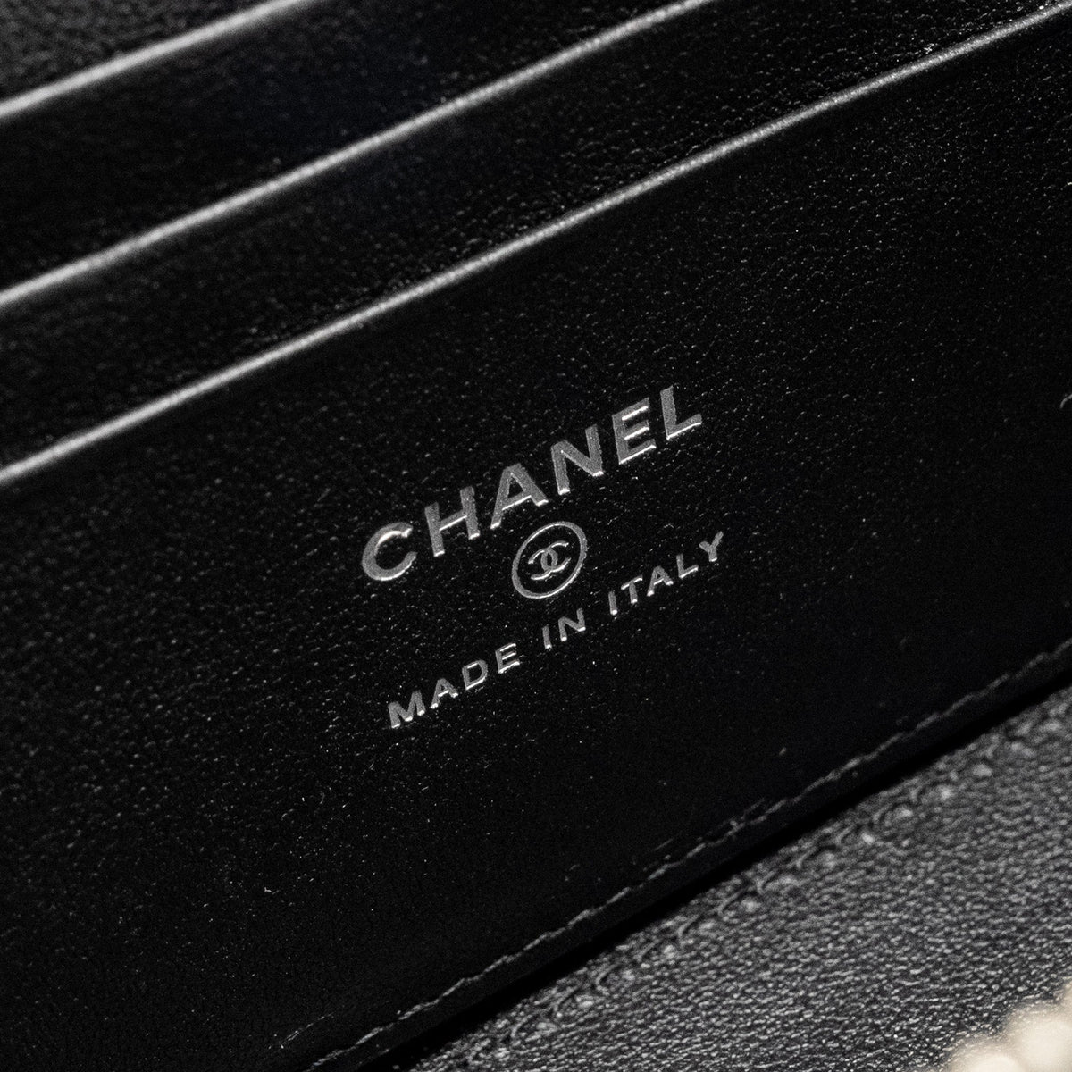 CHANEL TOP HANDLE LONG VANITY CASE LAMBSKIN BLACK SHW (MICROCHIP)