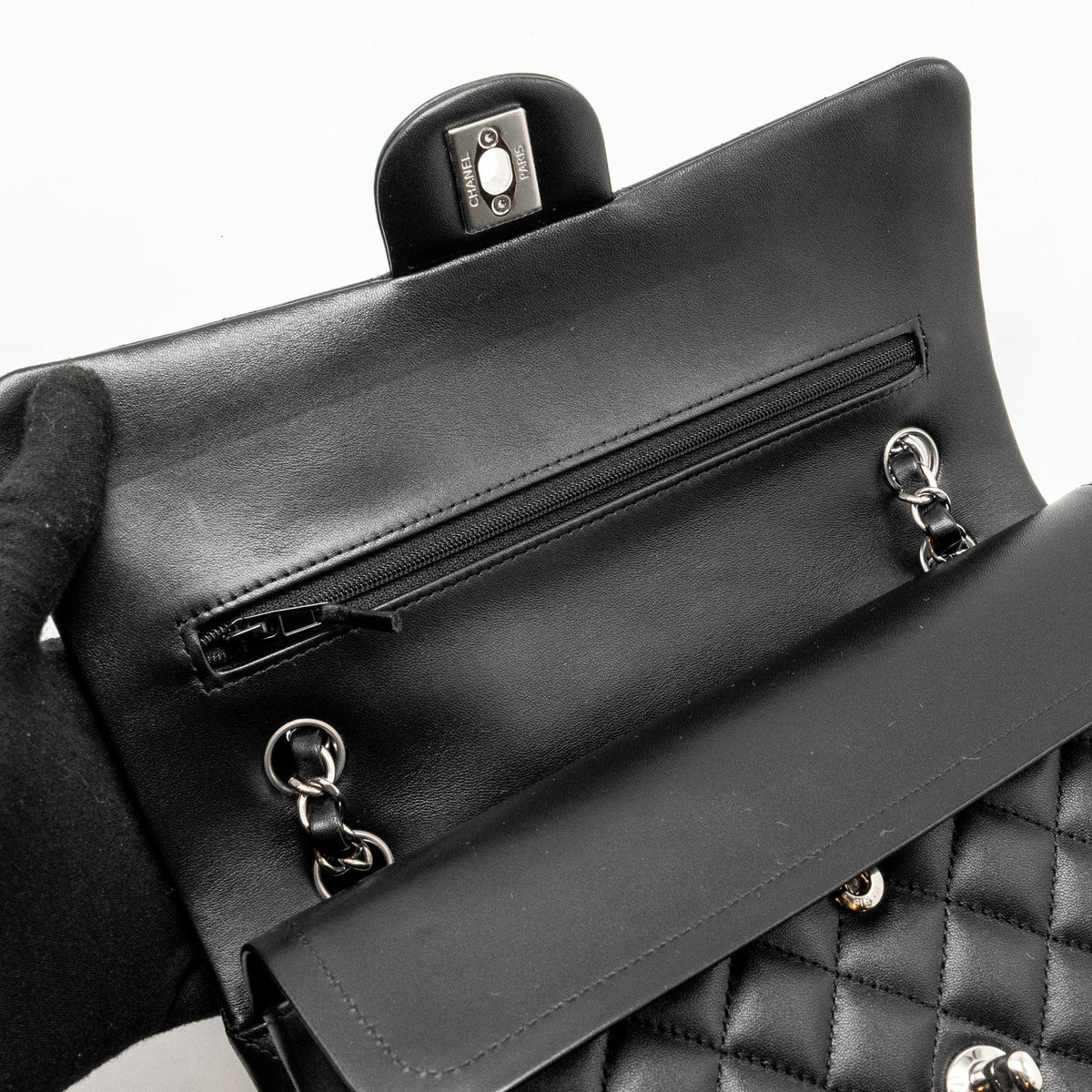 CHANEL MEDIUM CLASSIC DOUBLE FLAP BAG LAMBSKIN BLACK SHW (MICROCHIP)
