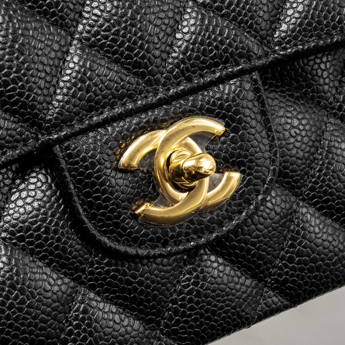 CHANEL SMALL CLASSIC DOUBLE FLAP BAG CAVIAR BLACK GHW (MICROCHIP)