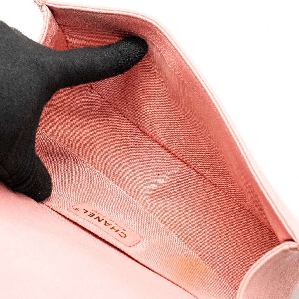 CHANEL MEDIUM BOY BAG CAVIAR PINK LGHW