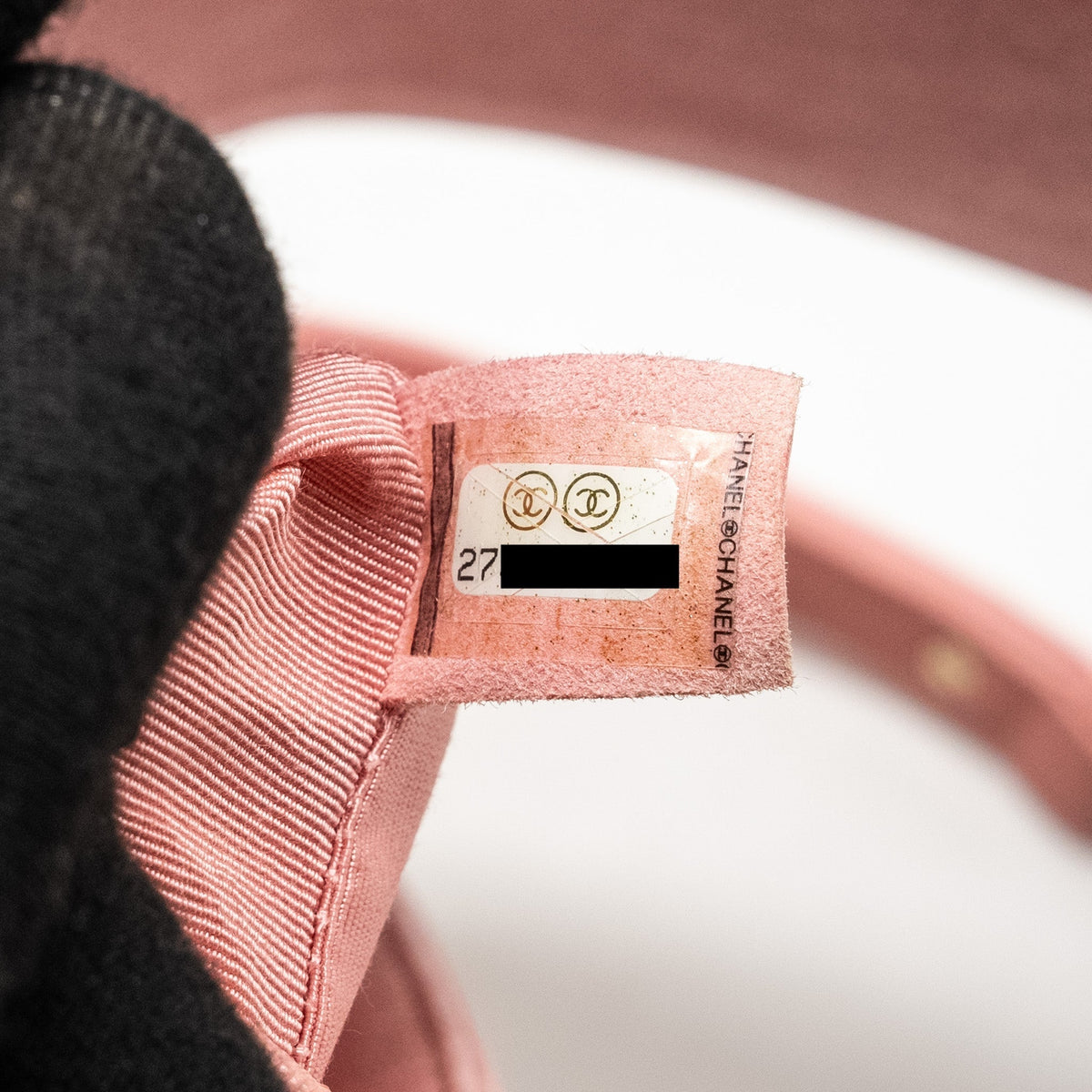 CHANEL MEDIUM BOY BAG CAVIAR PINK LGHW