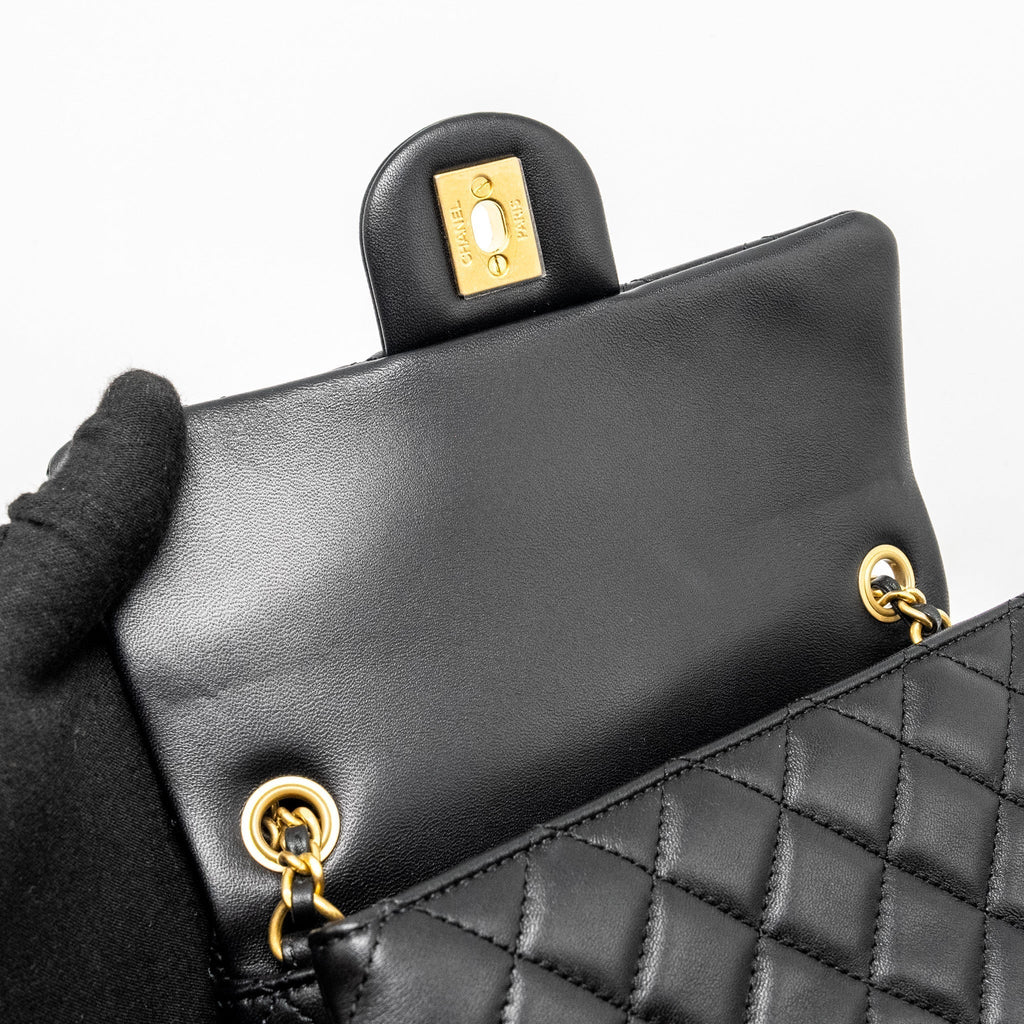 CHANEL PEARL CRUSH MINI RECTANGULAR FLAP BAG LAMBSKIN BLACK GHW (MICROCHIP)