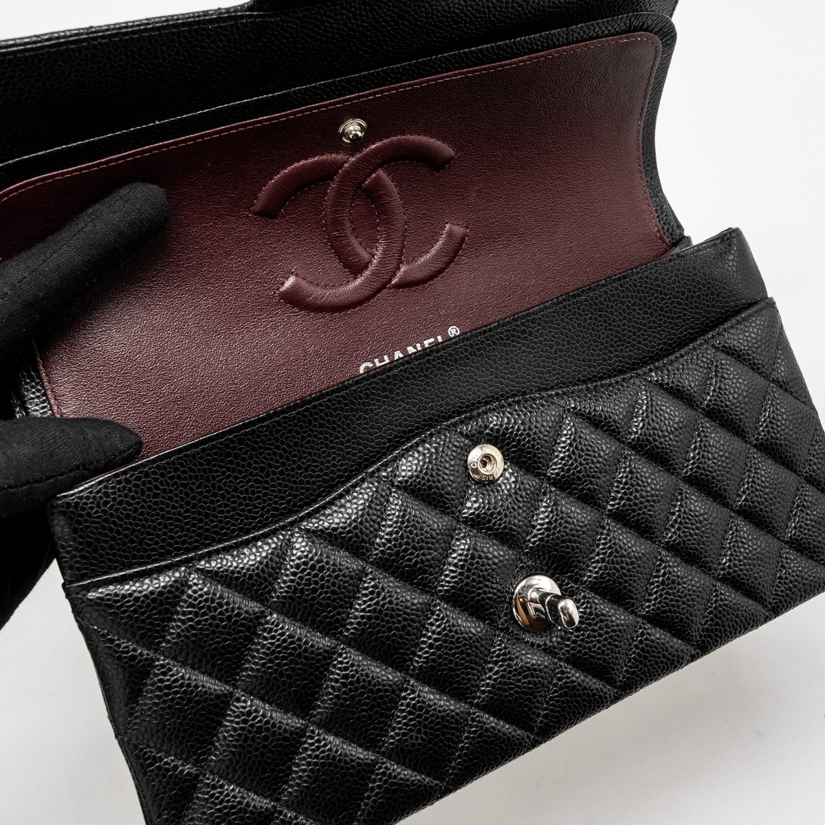 CHANEL MEDIUM CLASSIC DOUBLE FLAP BAG CAVIAR BLACK SHW (MICROCHIP)