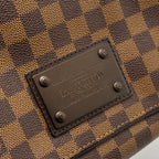 LOUIS VUITTON BROOKLYN PM MESSENGER BAG DAMIER EBENE CANVAS BROWN HARDWARE