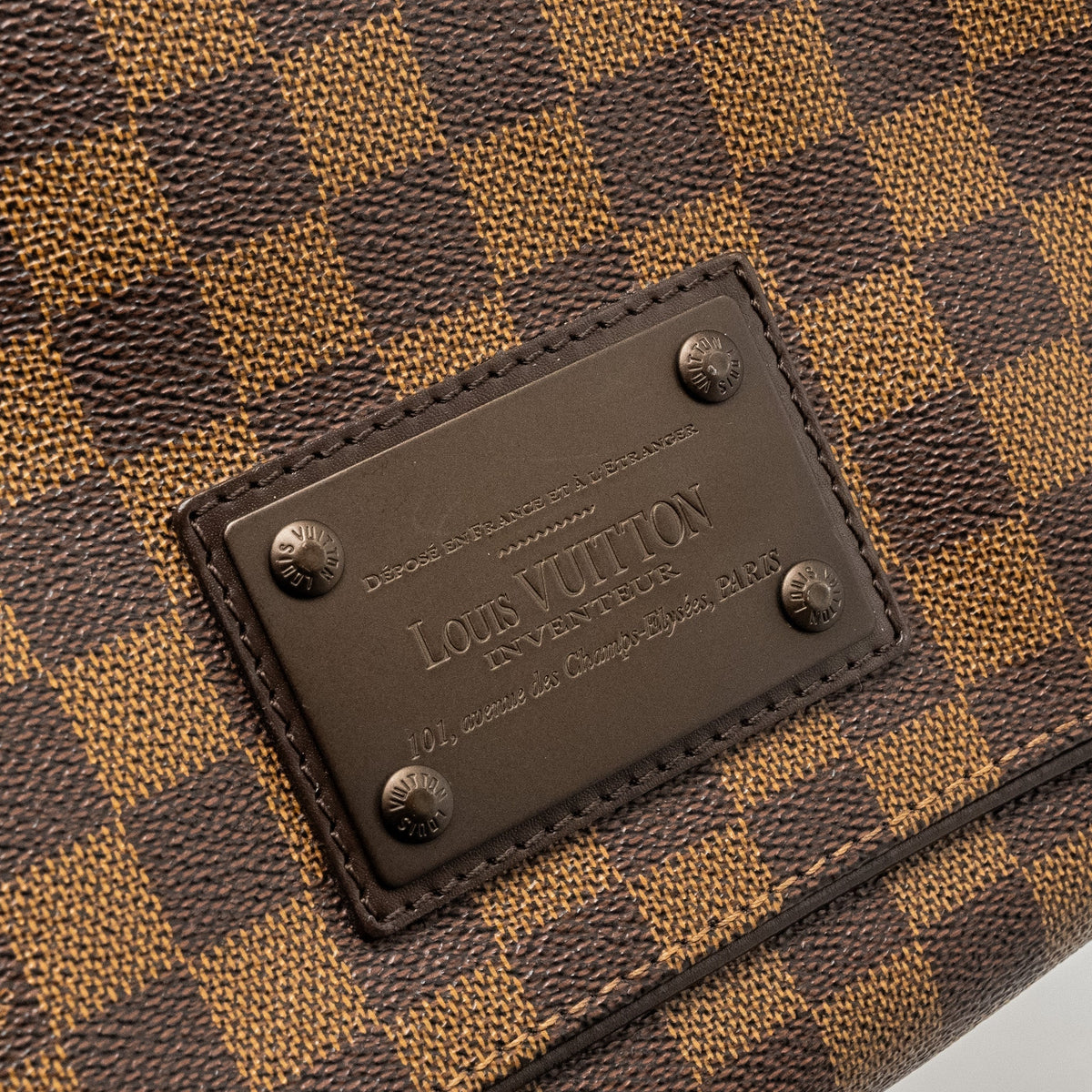 LOUIS VUITTON BROOKLYN PM MESSENGER BAG DAMIER EBENE CANVAS BROWN HARDWARE