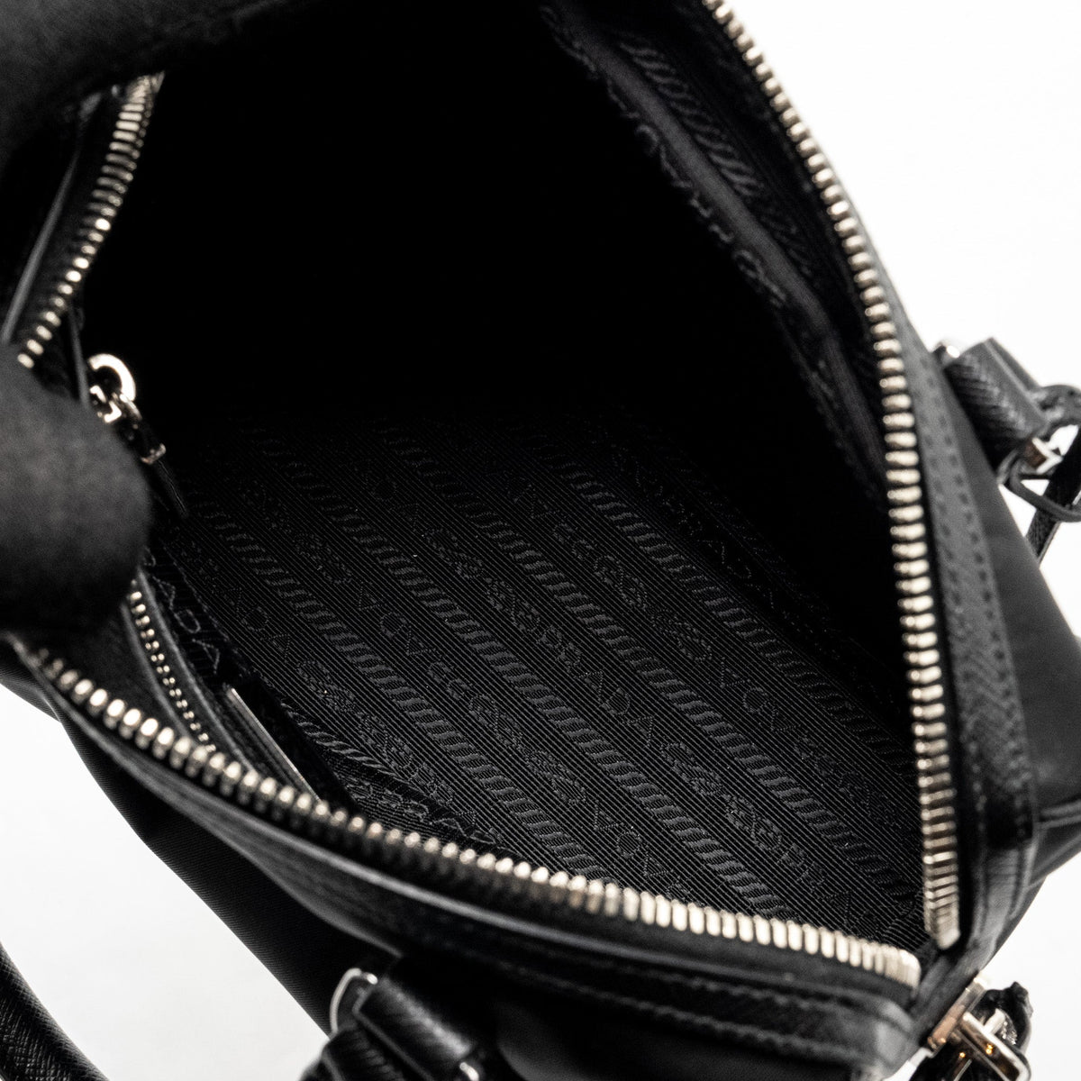 PRADA TOP HANDLE RE-EDITION 2005 NYLON BAG BLACK SHW