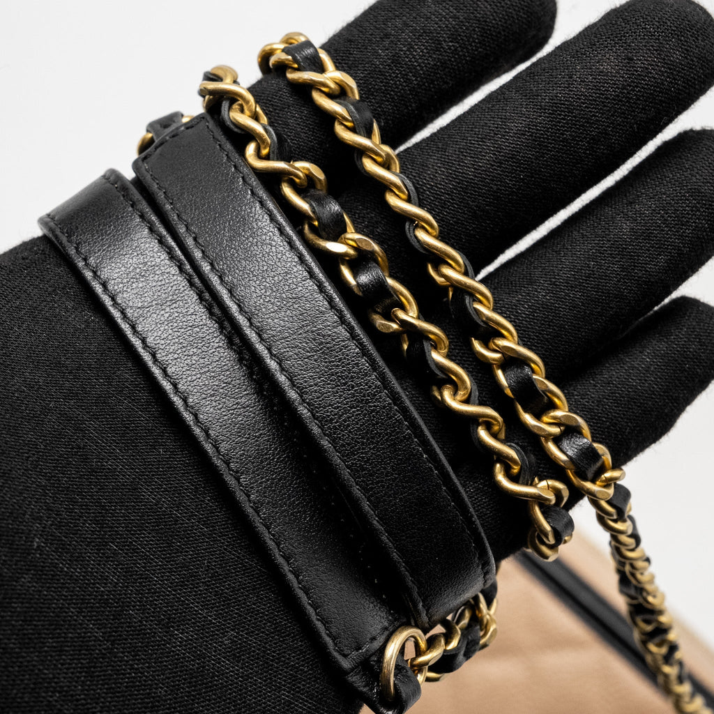 CHANEL MINI FILIGREE VANITY CLUTCH CAVIAR BEIGE / BLACK GHW
