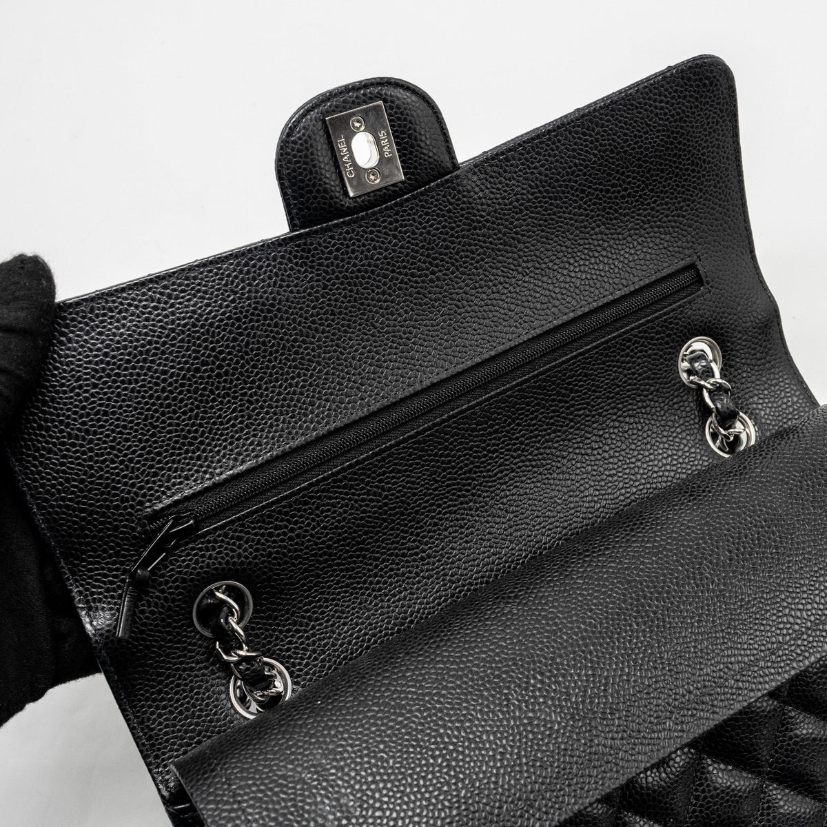 CHANEL MEDIUM CLASSIC DOUBLE FLAP BAG CAVIAR BLACK SHW (MICROCHIP)