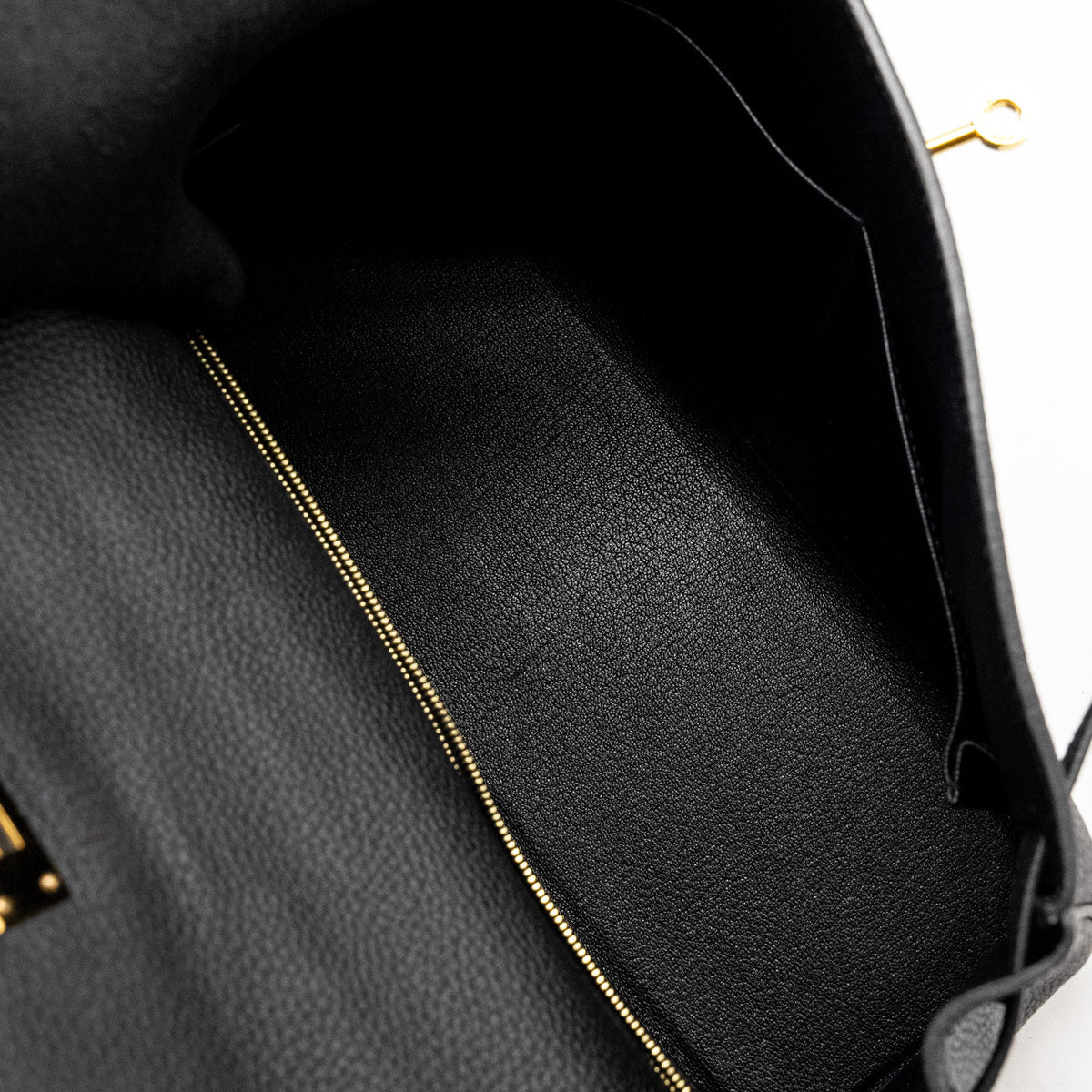 Hermes Kelly 32 Togo Black GHW