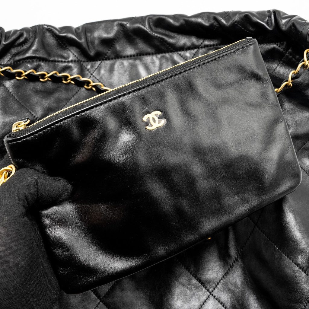CHANEL MEDIUM 22 BAG GOLD LETTER SHINY CALFSKIN BLACK GHW (MICROCHIP)