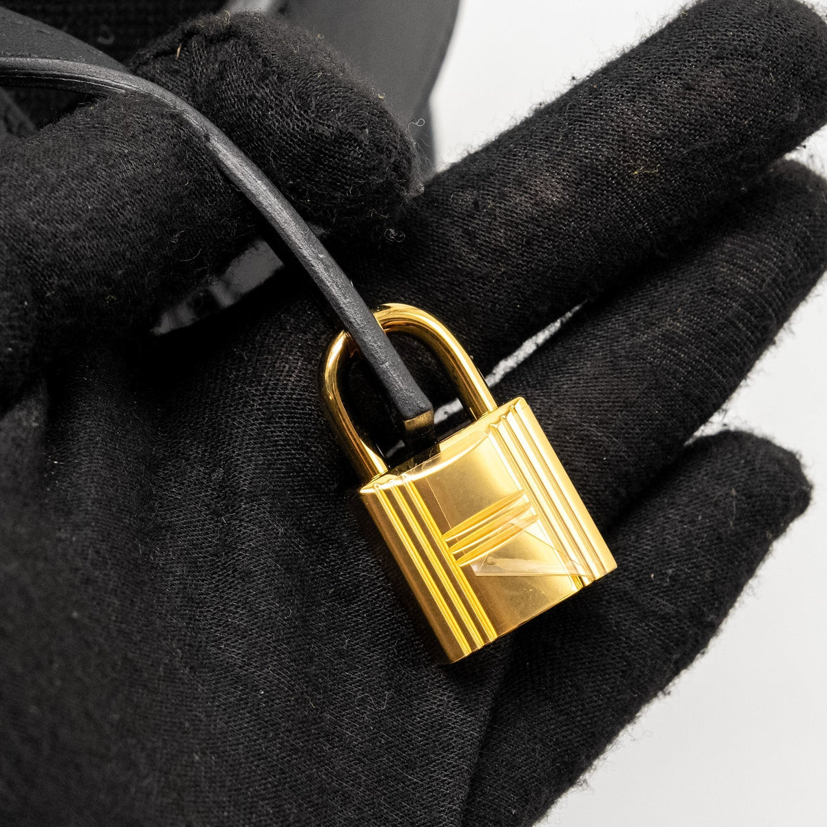 HERMES CARGO PICOTIN 18 LOCK BAG SWIFT / TOILE CANVAS BLACK GHW
