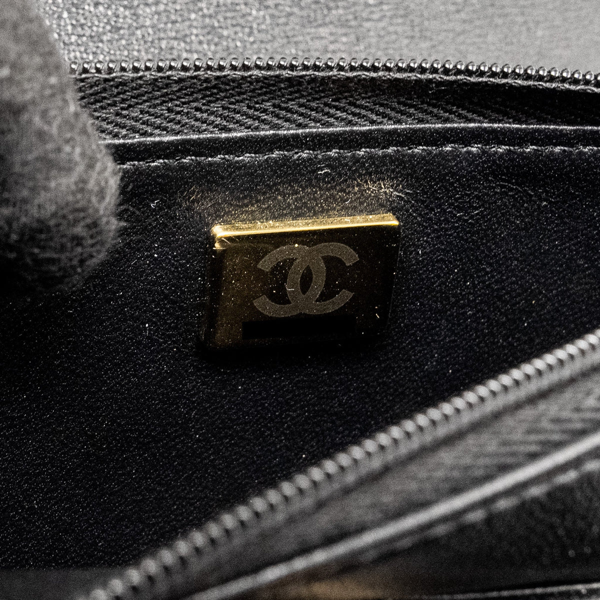 CHANEL LETTER LOGO TOP HANDLE WALLET ON CHAIN LAMBSKIN BLACK GHW (MICROCHIP)