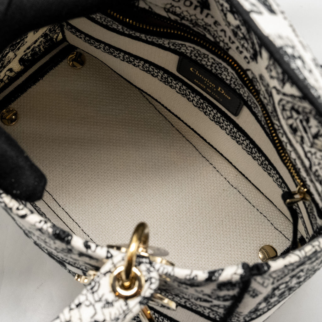 DIOR MEDIUM LADY D-LITE BAG PLAN DE PARIS EMBROIDERY CANVAS BLACK/WHITE LGHW