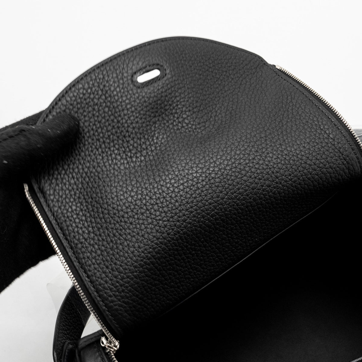 HERMES LINDY 26 CLEMENCE BLACK SHW