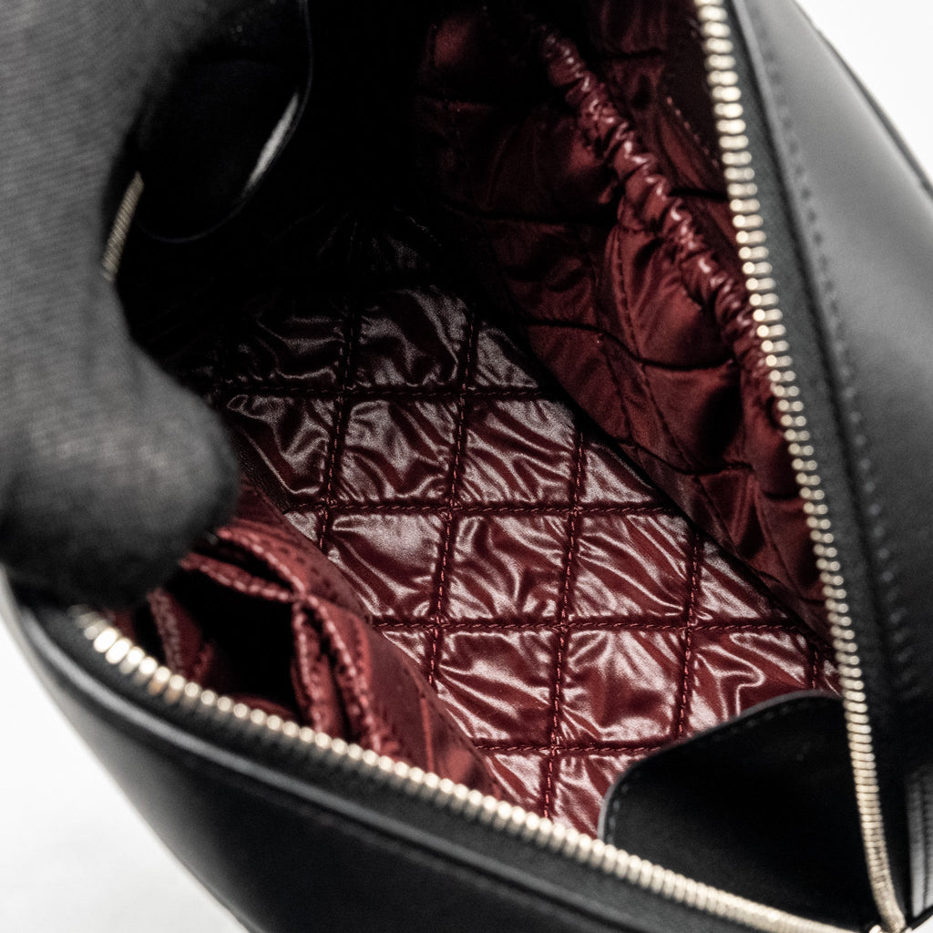 CHANEL QUILTED COSMETIC POUCH LAMBSKIN BLACK SHW