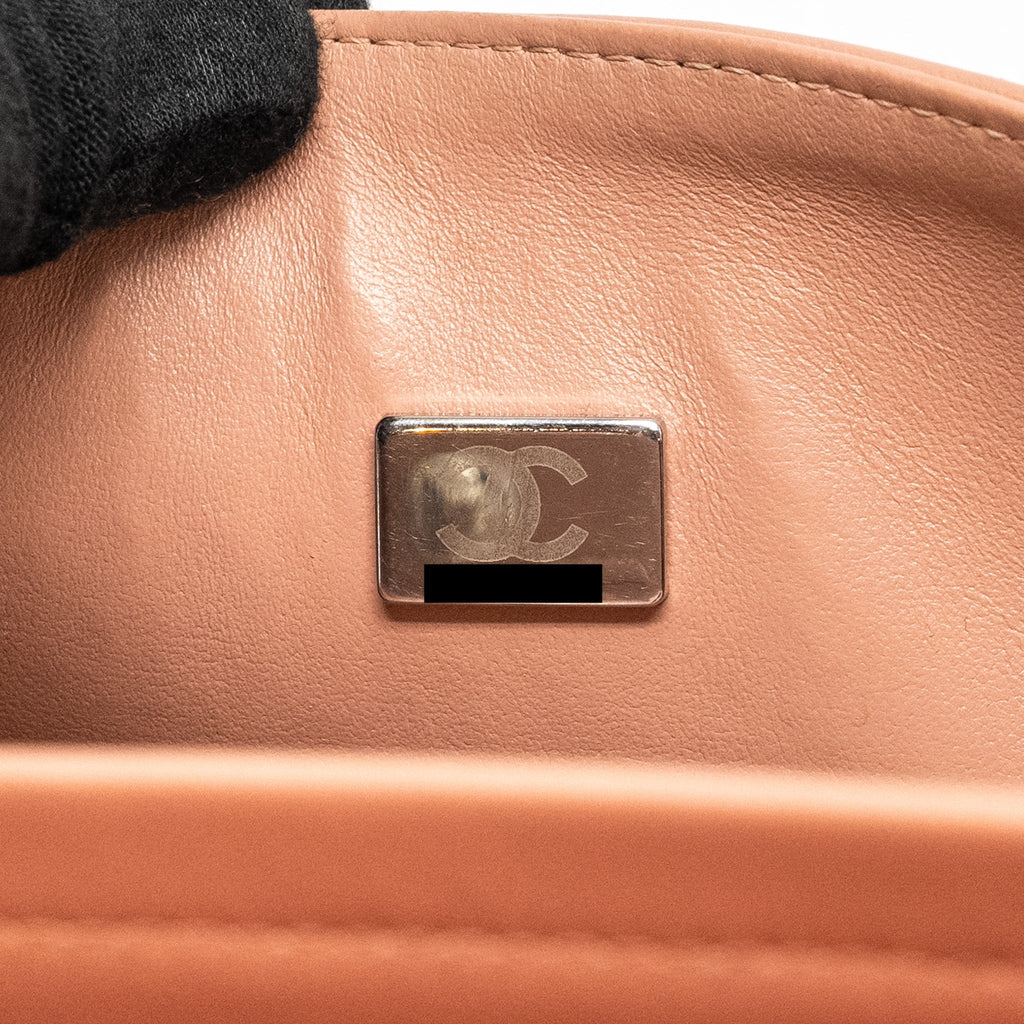 CHANEL MEDIUM CLASSIC DOUBLE FLAP BAG LAMBSKIN PINK SHW (MICROCHIP)