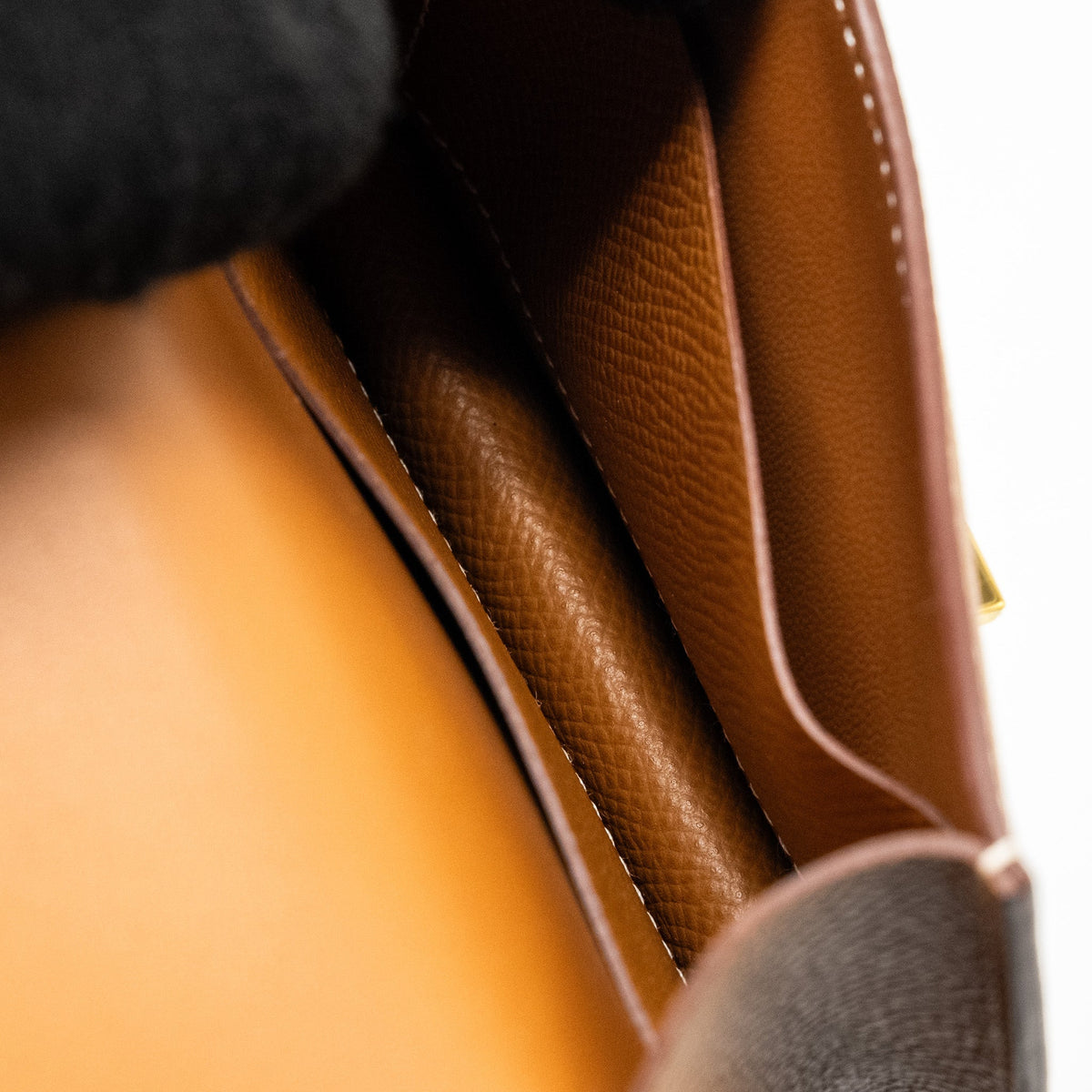 Hermes Constance Slim Epsom Gold GHW